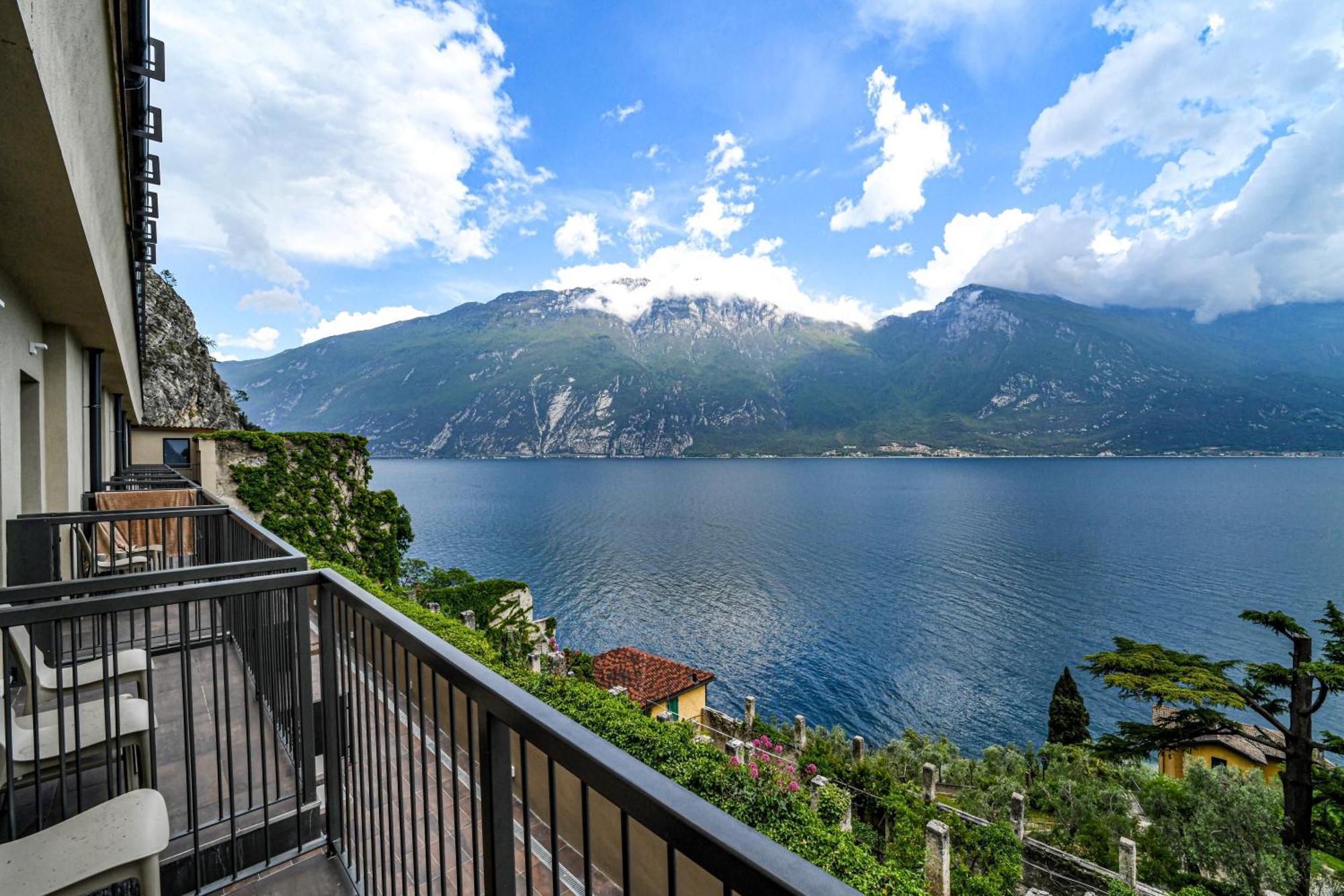 Hotel Villa Dirce Limone sul Garda Exterior foto