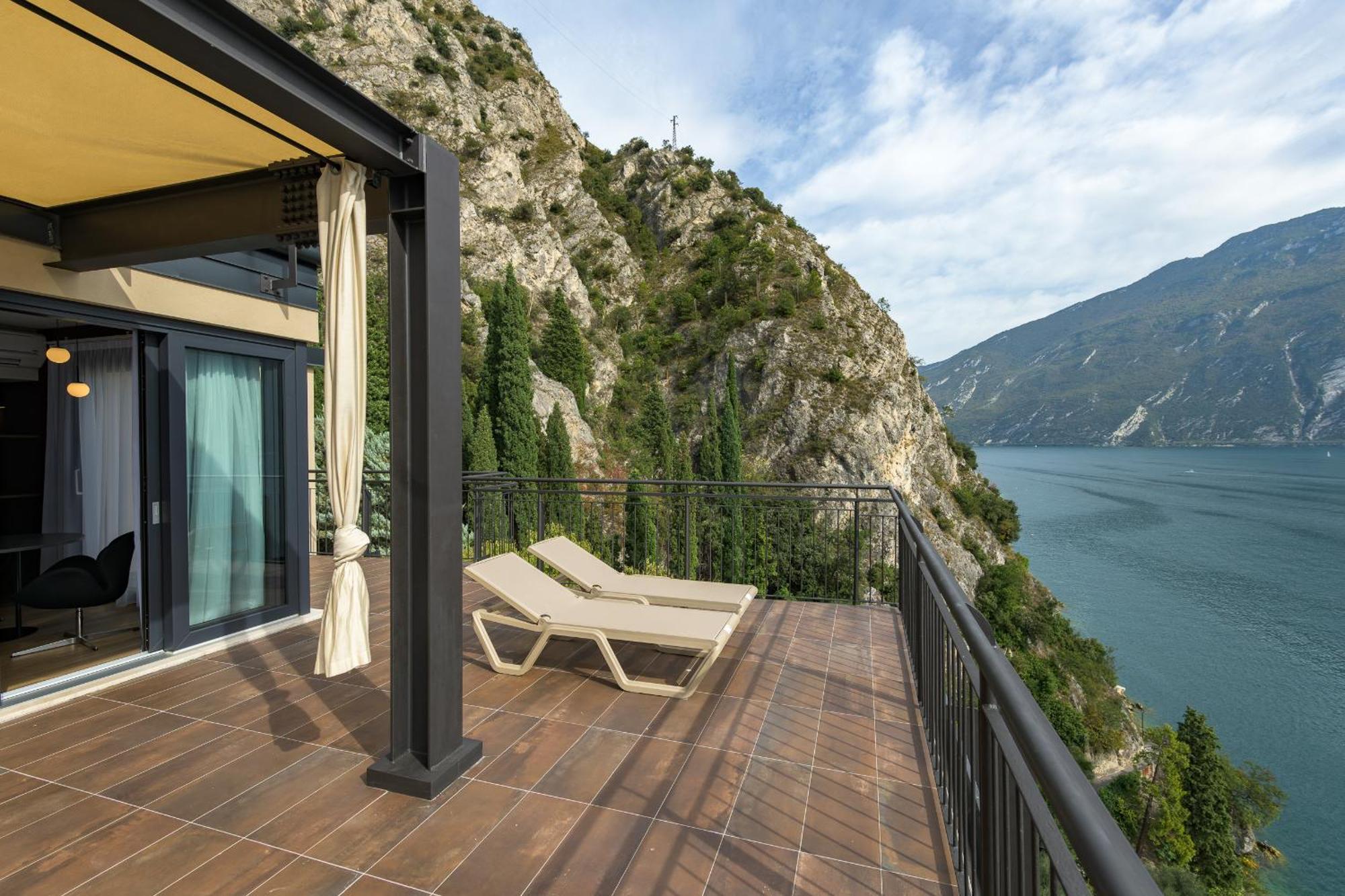 Hotel Villa Dirce Limone sul Garda Exterior foto