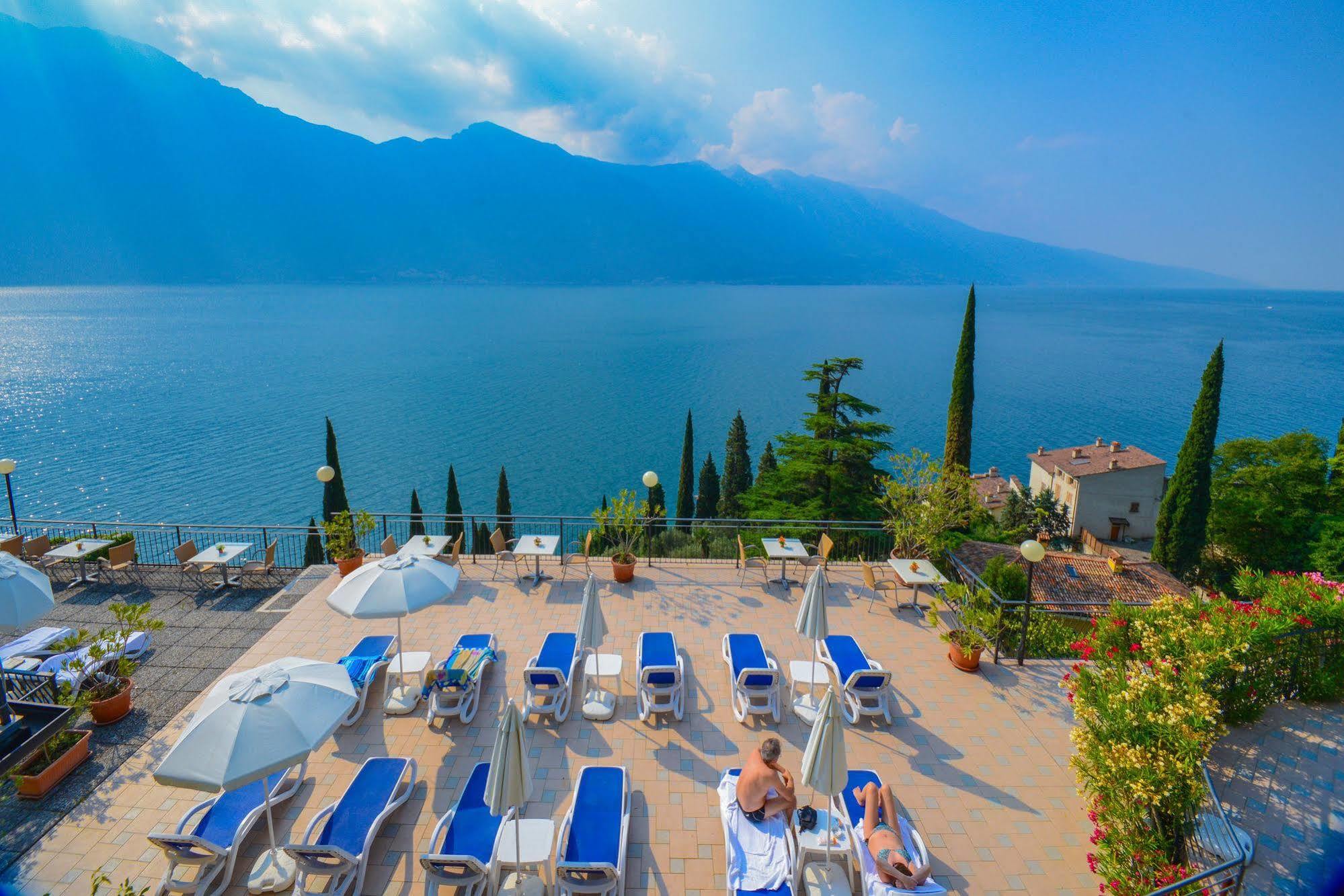 Hotel Villa Dirce Limone sul Garda Exterior foto